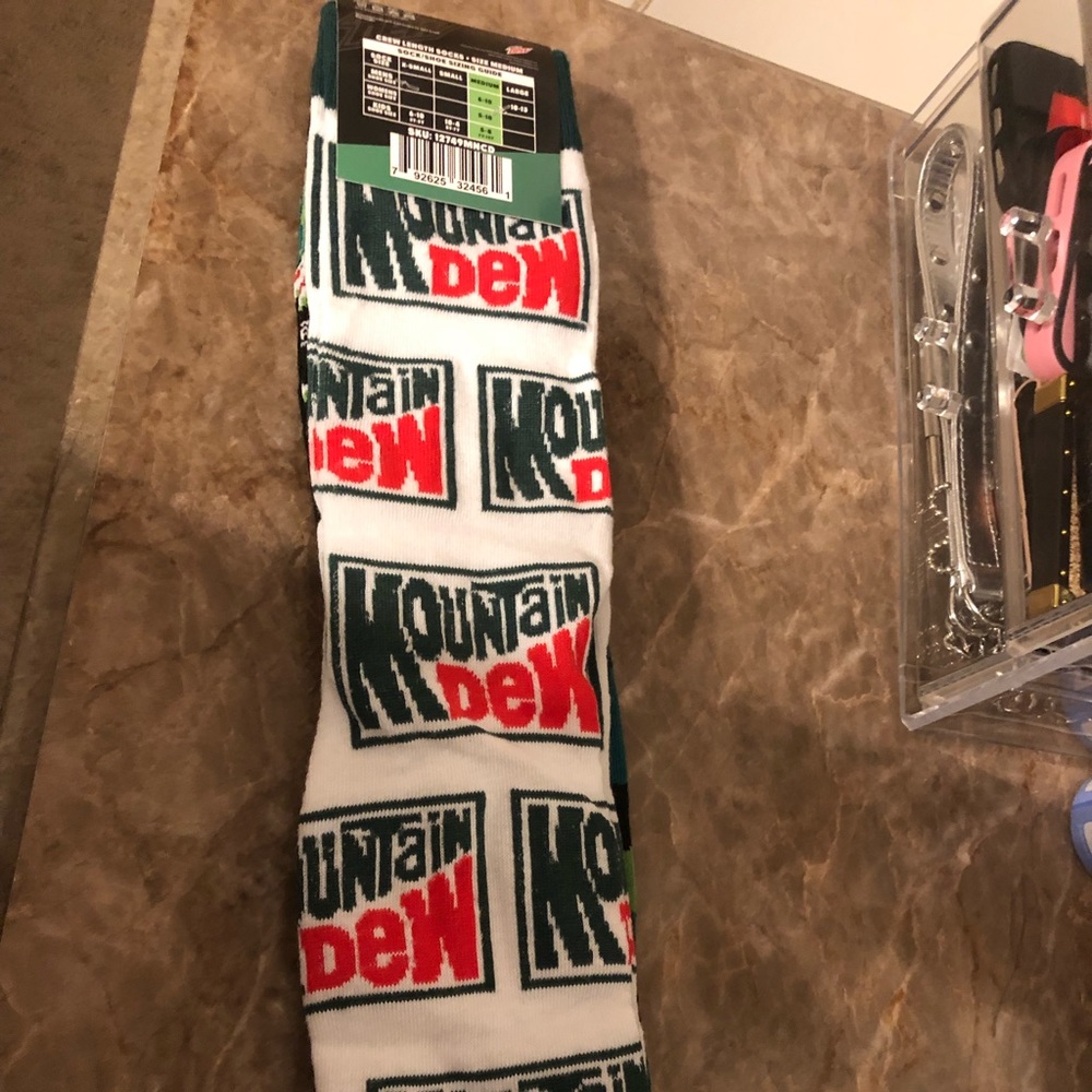 2 pack Mt. Dew socks